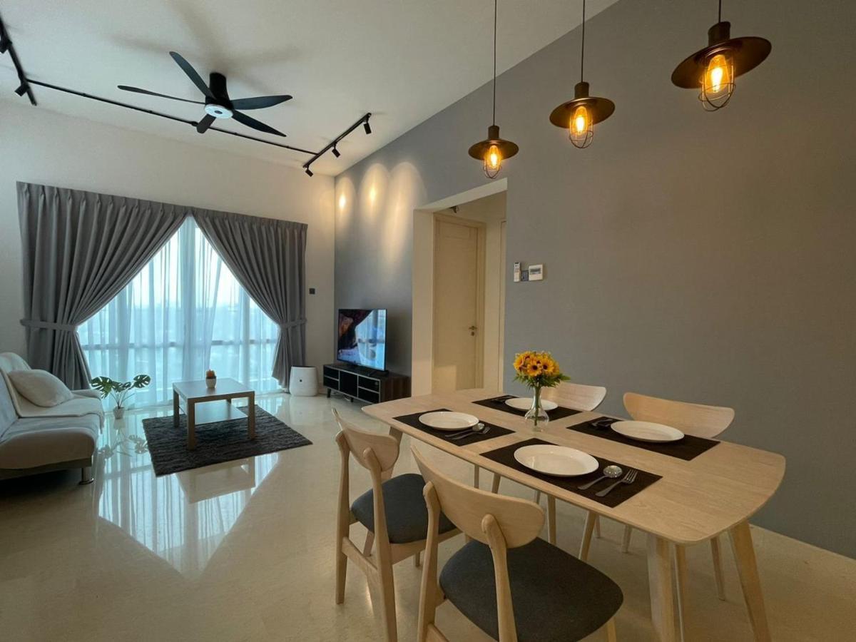 Apartamento Tritower By Antlerzone Johor Bahru Exterior foto